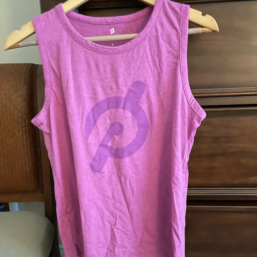Peloton purple tank top size small